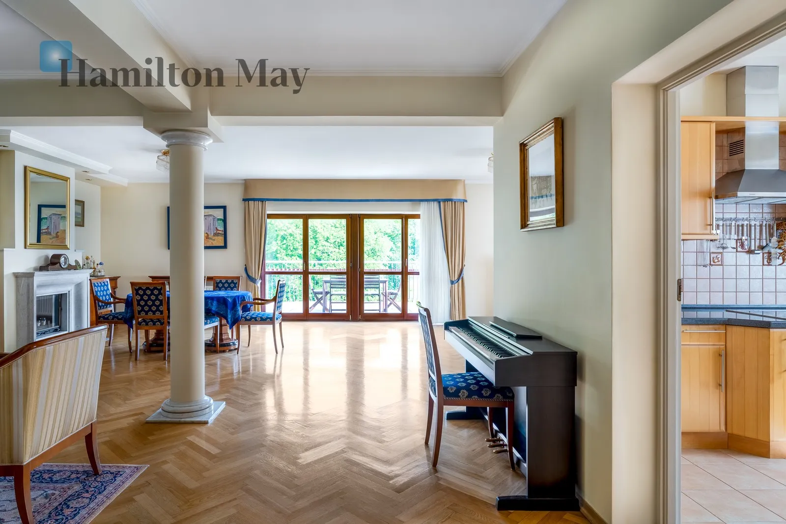 Subregion: Zakamycze Distance to centre: 7.03 km Price: 5750000 PLN Bedrooms: 4 Bathrooms: 3 Plot size: 1939m2 Price/m2: 14668 PLN - slider