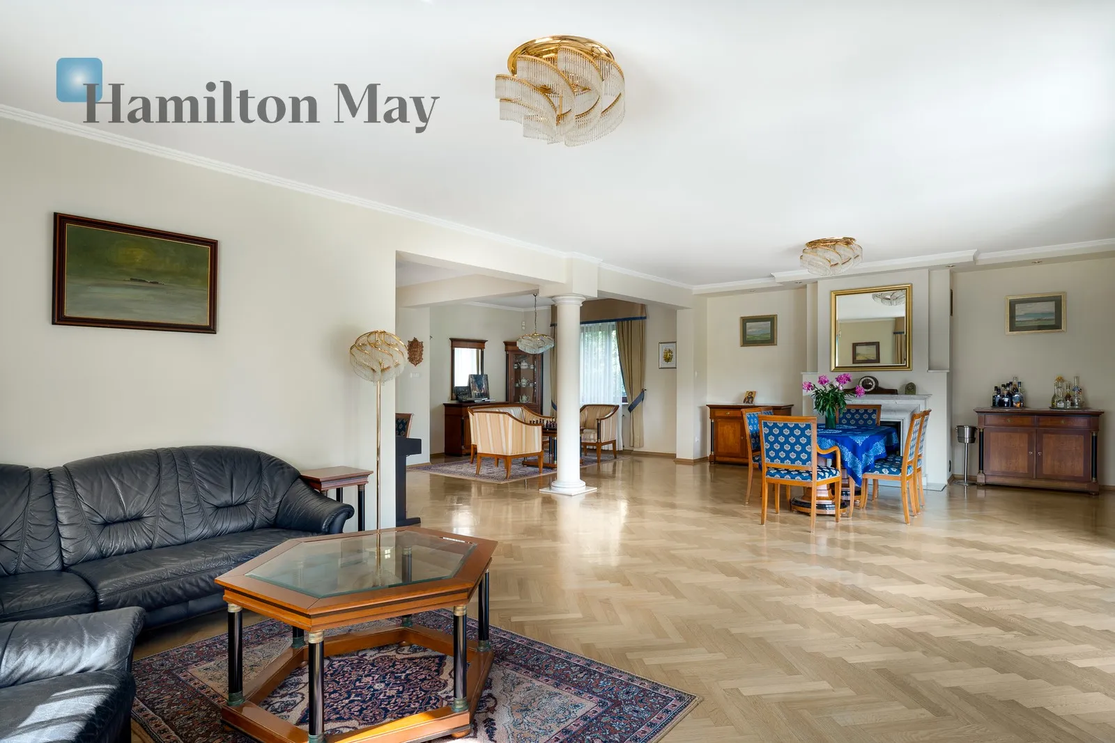 Subregion: Zakamycze Distance to centre: 7.03 km Price: 5750000 PLN Bedrooms: 4 Bathrooms: 3 Plot size: 1939m2 - slider