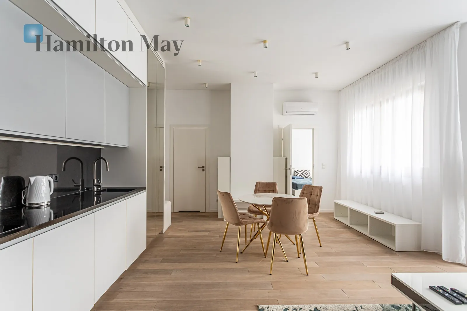 One bedroom apartment in the Piano House development - slider