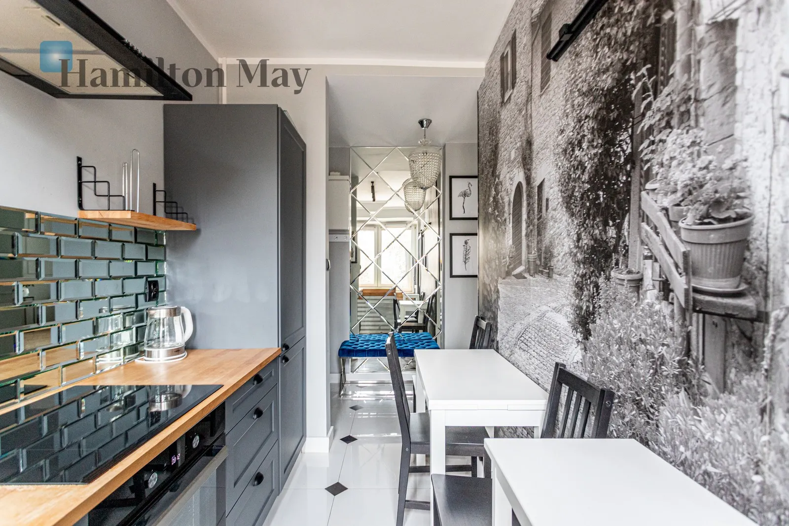 Cozy two-room apartment on Elektoralna - slider