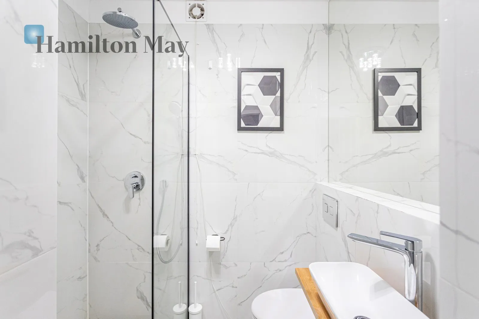 Cozy two-room apartment on Elektoralna - slider