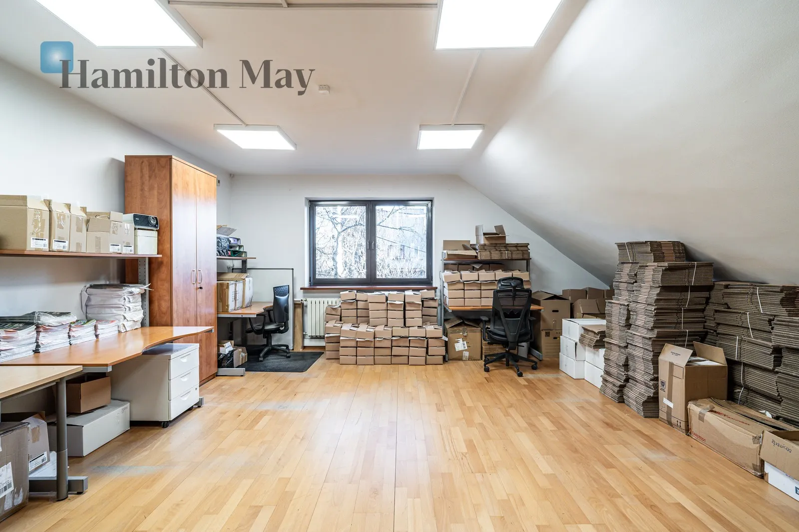 Distance to centre: 4.54 km Level: 1 Price: 7500 PLN Bedrooms: null Bathrooms: null Plot size: nullm2 Layout: null Price/m2: 47 PLN - slider