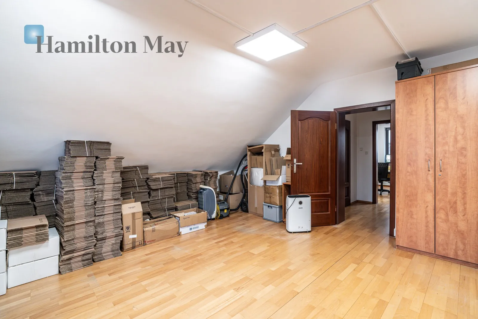 Street: Łanowa Region: Podgórze Distance to centre: 4.54 km Level: 1 Price: 7500 PLN Bedrooms: null Bathrooms: null - slider