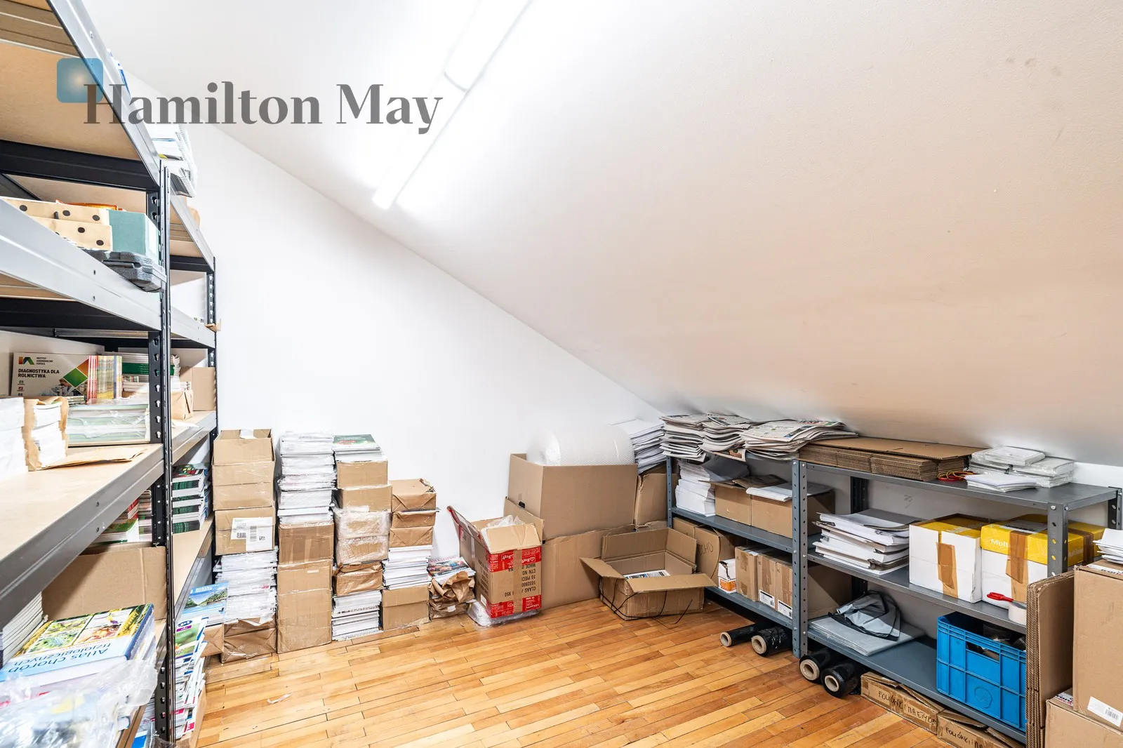 Street: Łanowa Region: Podgórze Distance to centre: 4.54 km Level: 1 Price: 7500 PLN Bedrooms: null - slider