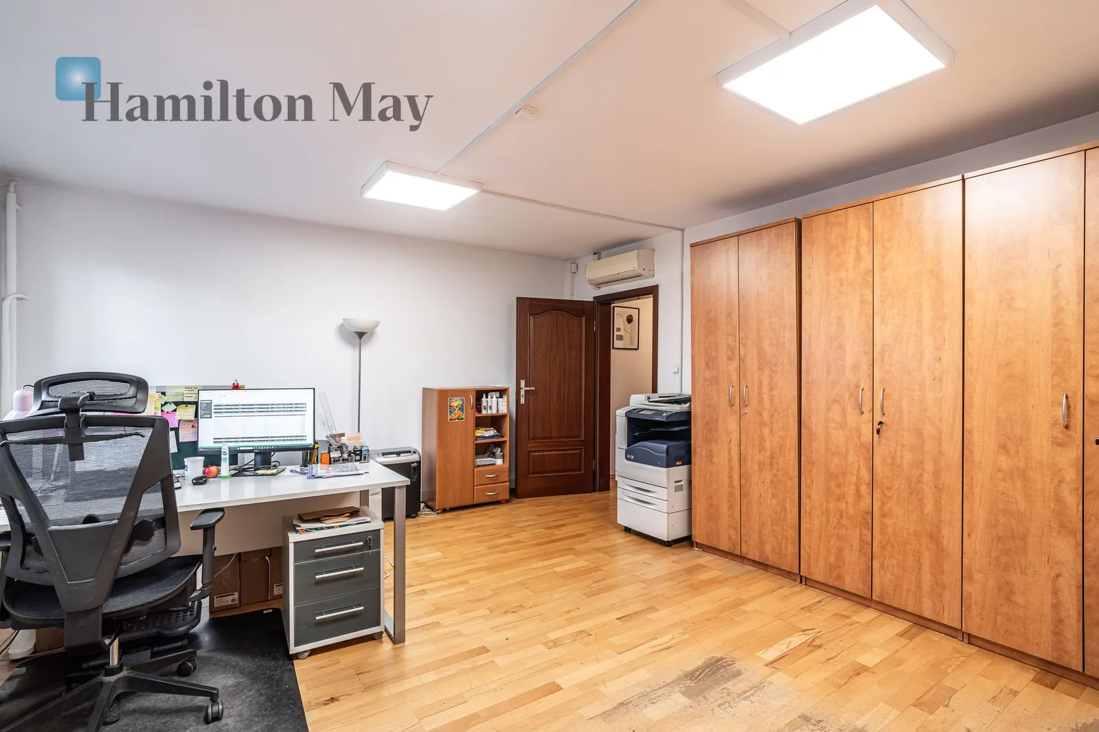 City: Kraków Street: Łanowa Region: Podgórze Distance to centre: 4.54 km Level: 1 - slider