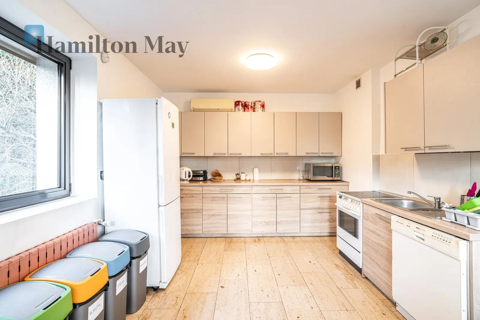 Region: Podgórze Distance to centre: 4.54 km Level: 1 Price: 7500 PLN Bedrooms: null Bathrooms: null Plot size: nullm2 Layout: null - slider