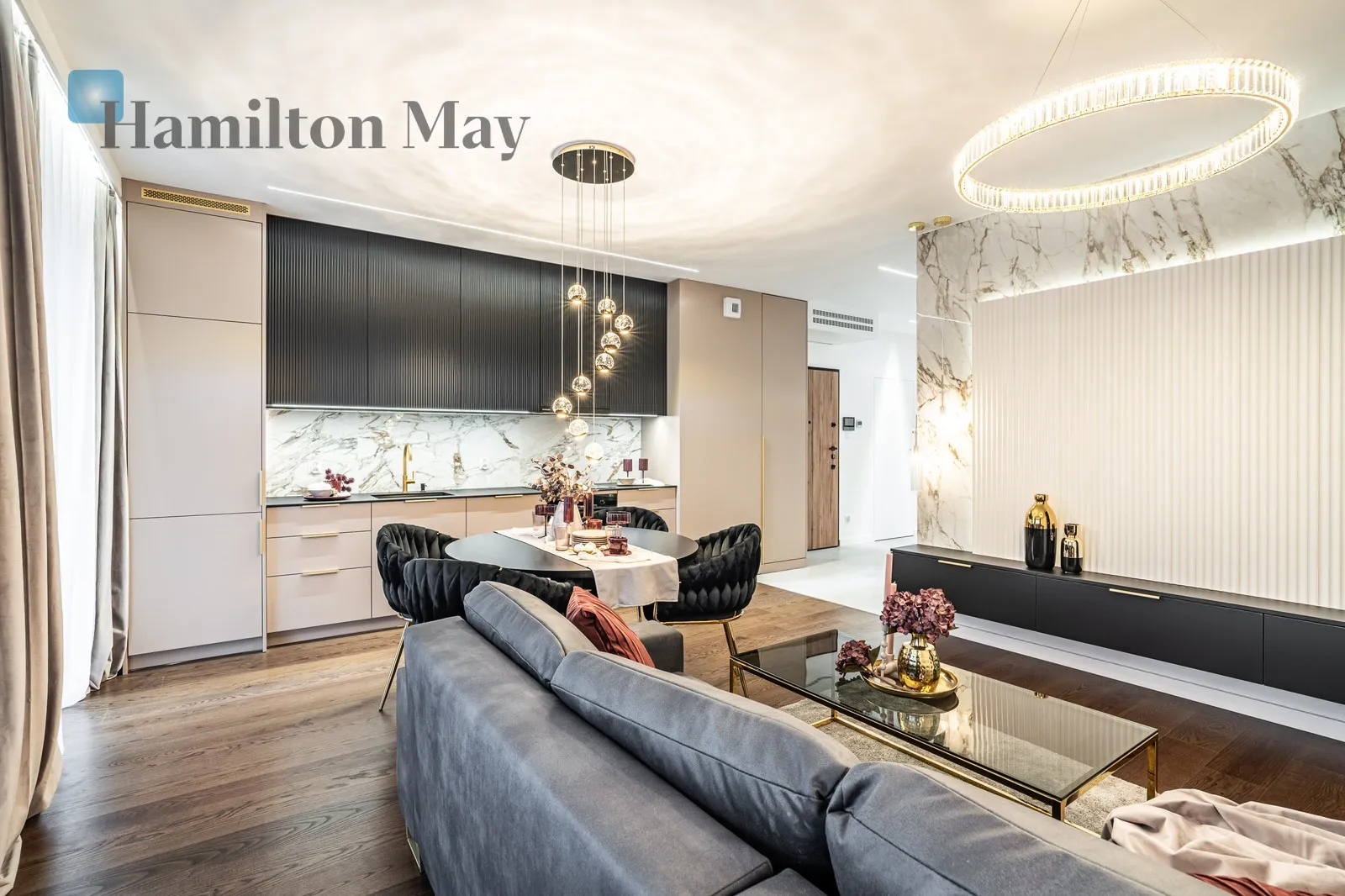 Luxury 4-Room Apartment with Panoramic Green Views - slider