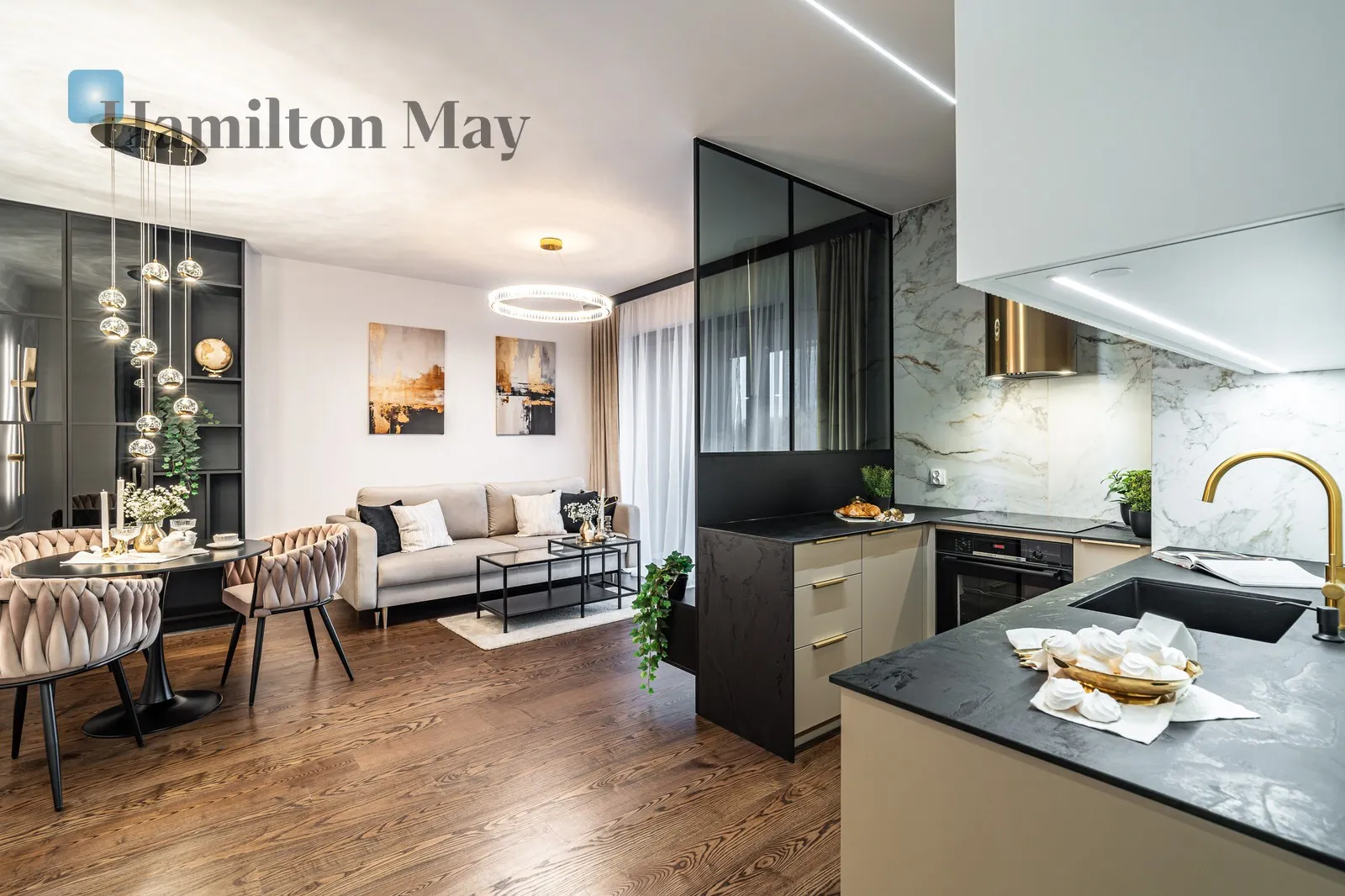 Elegancki apartament z loggią i widokiem na zieleń - slider