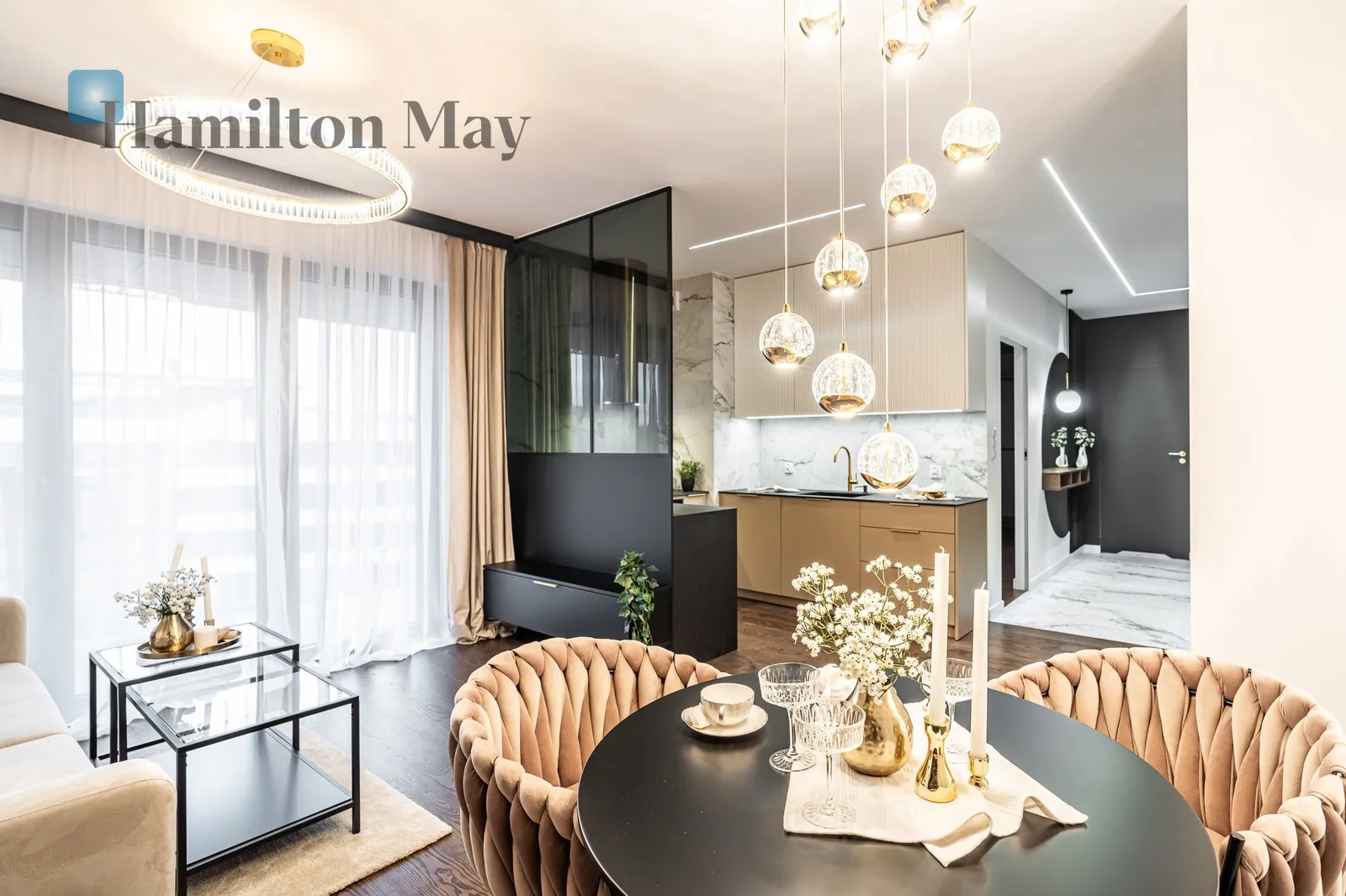 Elegancki apartament z loggią i widokiem na zieleń - slider