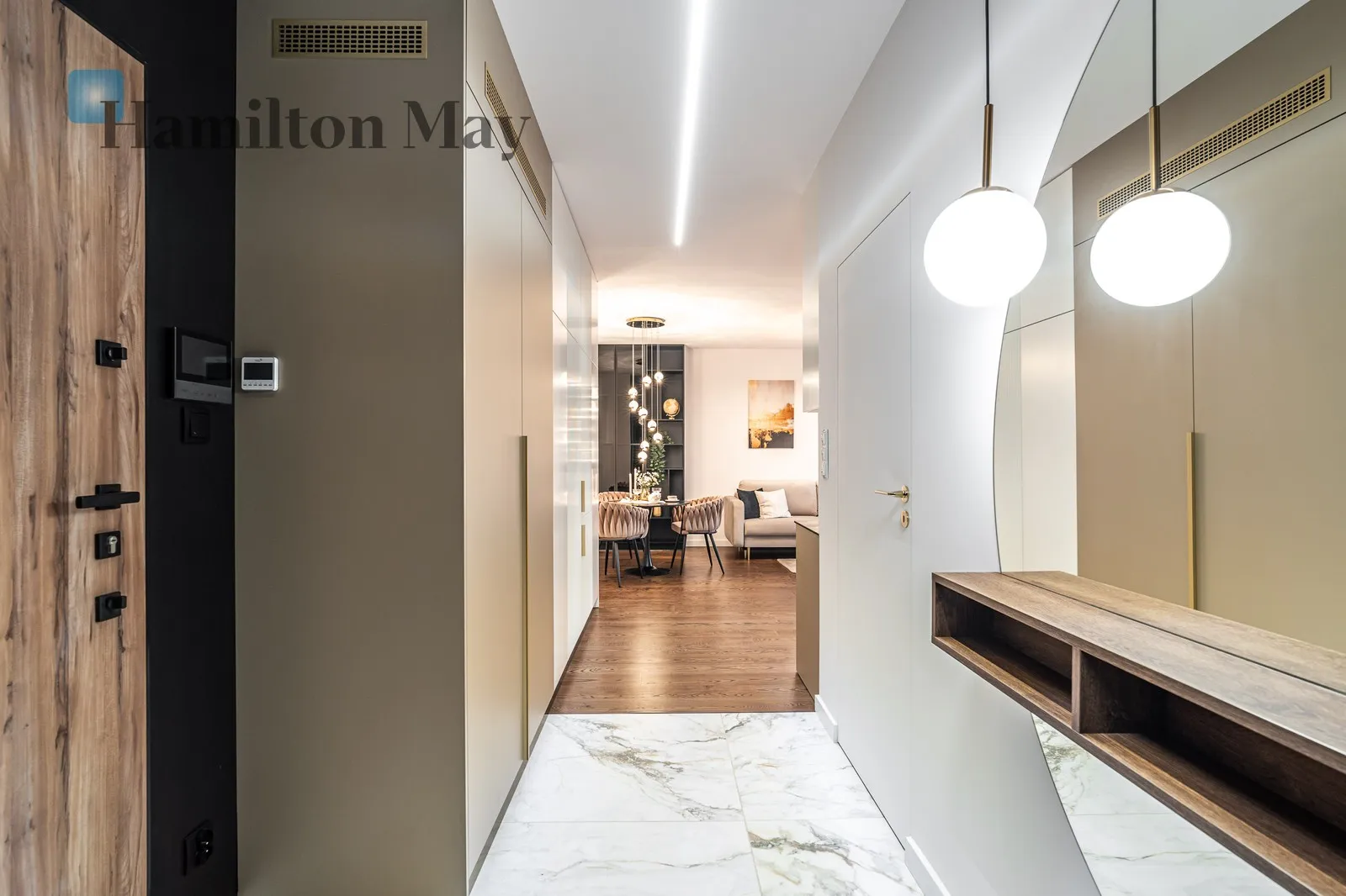 Elegancki apartament z loggią i widokiem na zieleń - slider