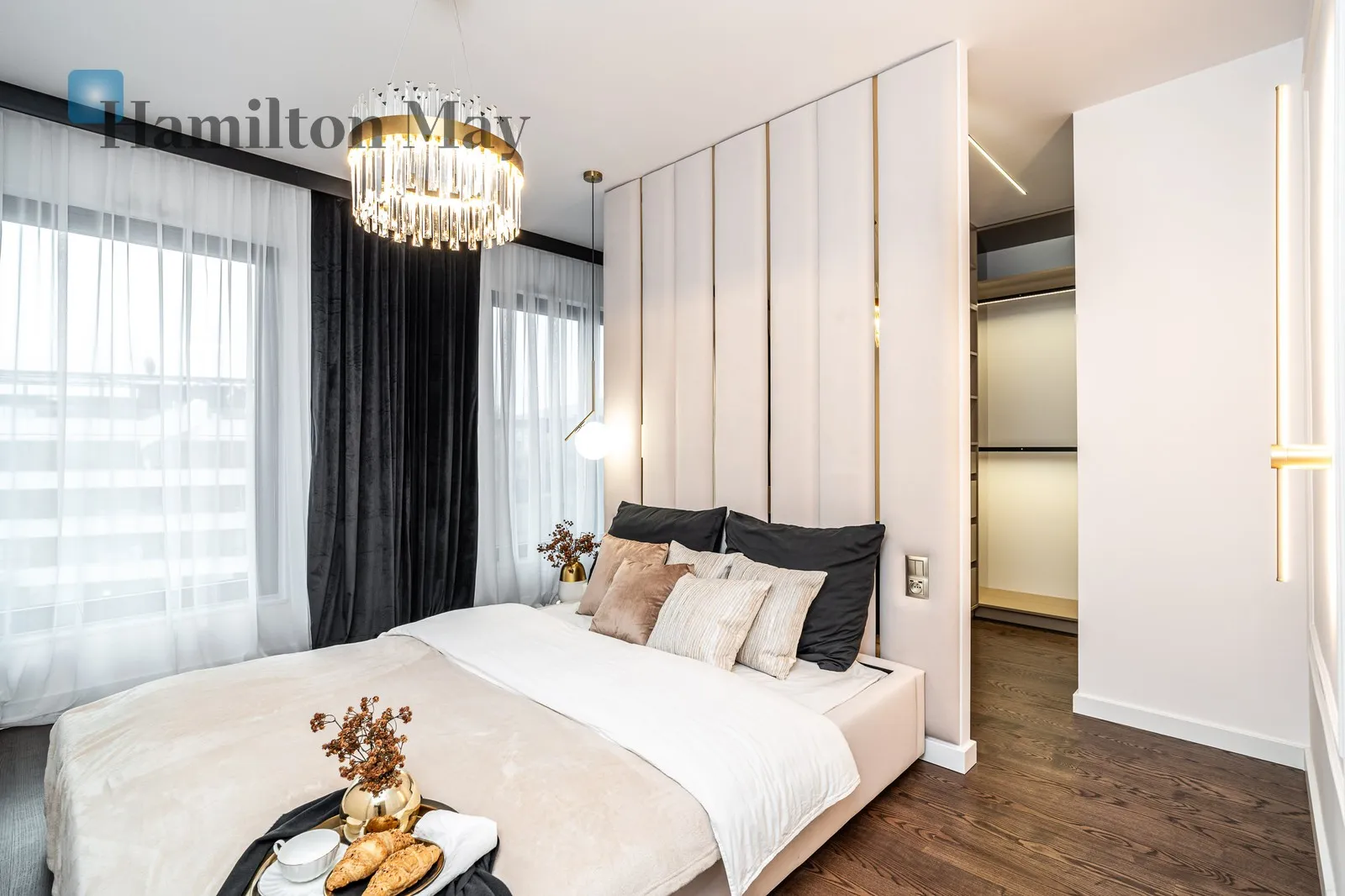 Elegancki apartament z loggią i widokiem na zieleń - slider