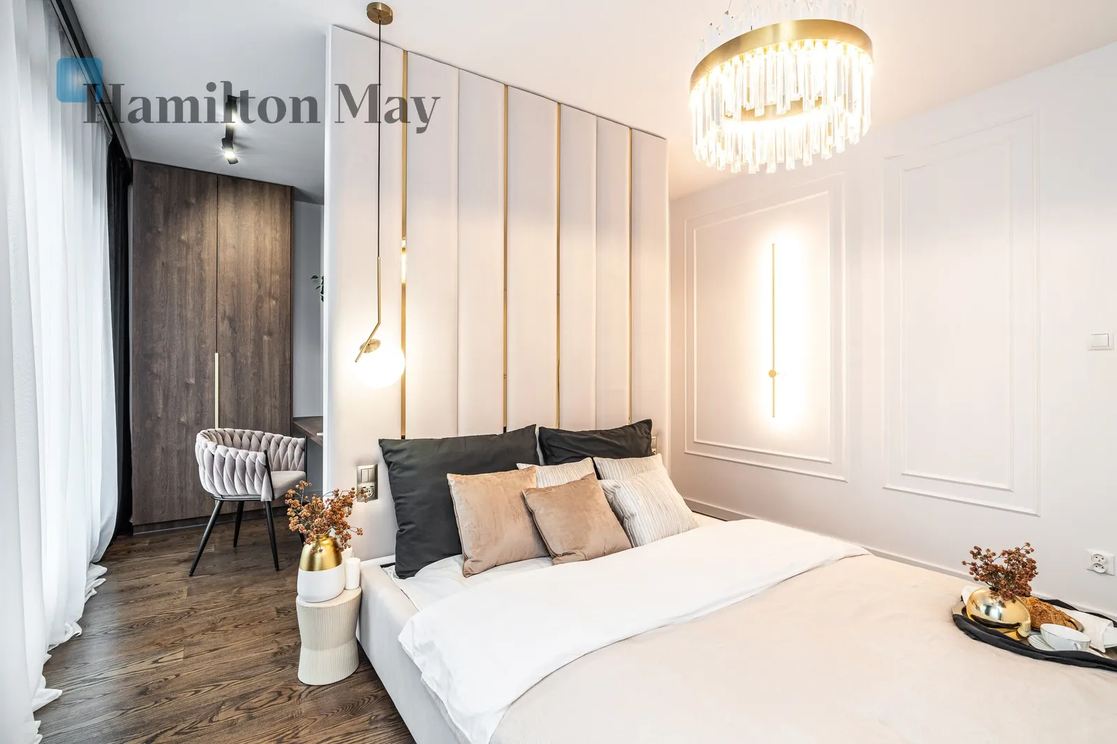 Elegancki apartament z loggią i widokiem na zieleń - slider