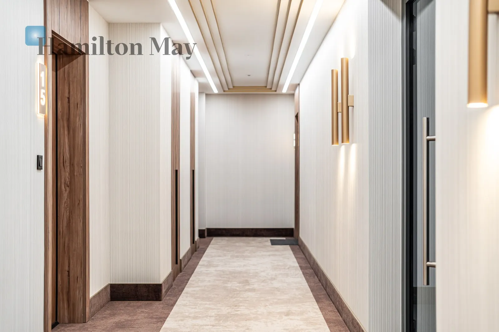 Elegancki apartament z loggią i widokiem na zieleń - slider