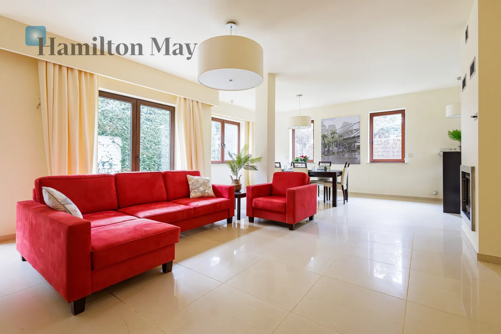 City: Warszawa Street: Arbuzowa Region: Mokotów Subregion: Służew Distance to centre: 7.44 km Level: -9 Price: 14000 PLN Bedrooms: 3 Bathrooms: 3 Plot size: 450m2 Price/m2: 37 PLN - slider