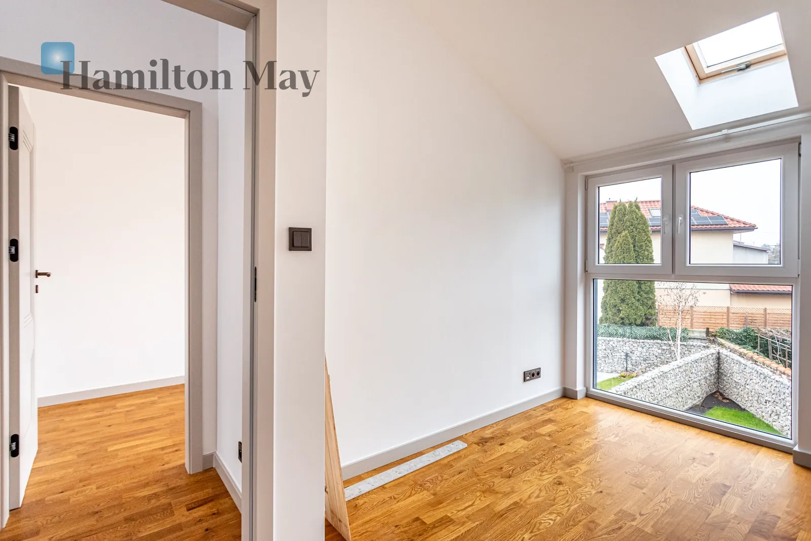 Segment w cichej i zielonej części Zacisza - slider