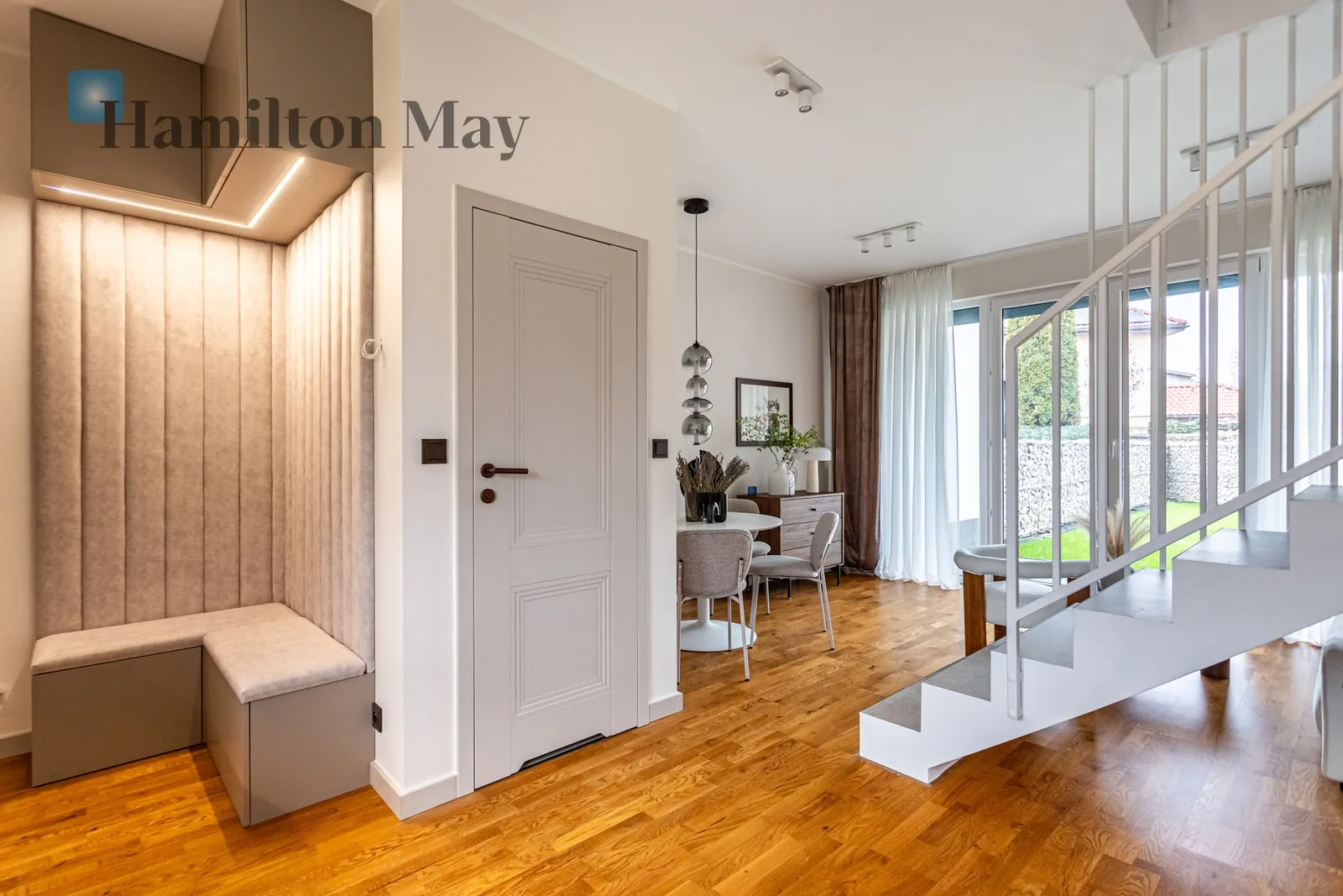 Segment w cichej i zielonej części Zacisza - slider