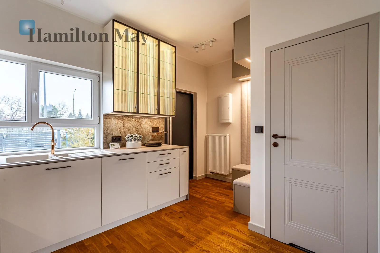 Segment w cichej i zielonej części Zacisza - slider