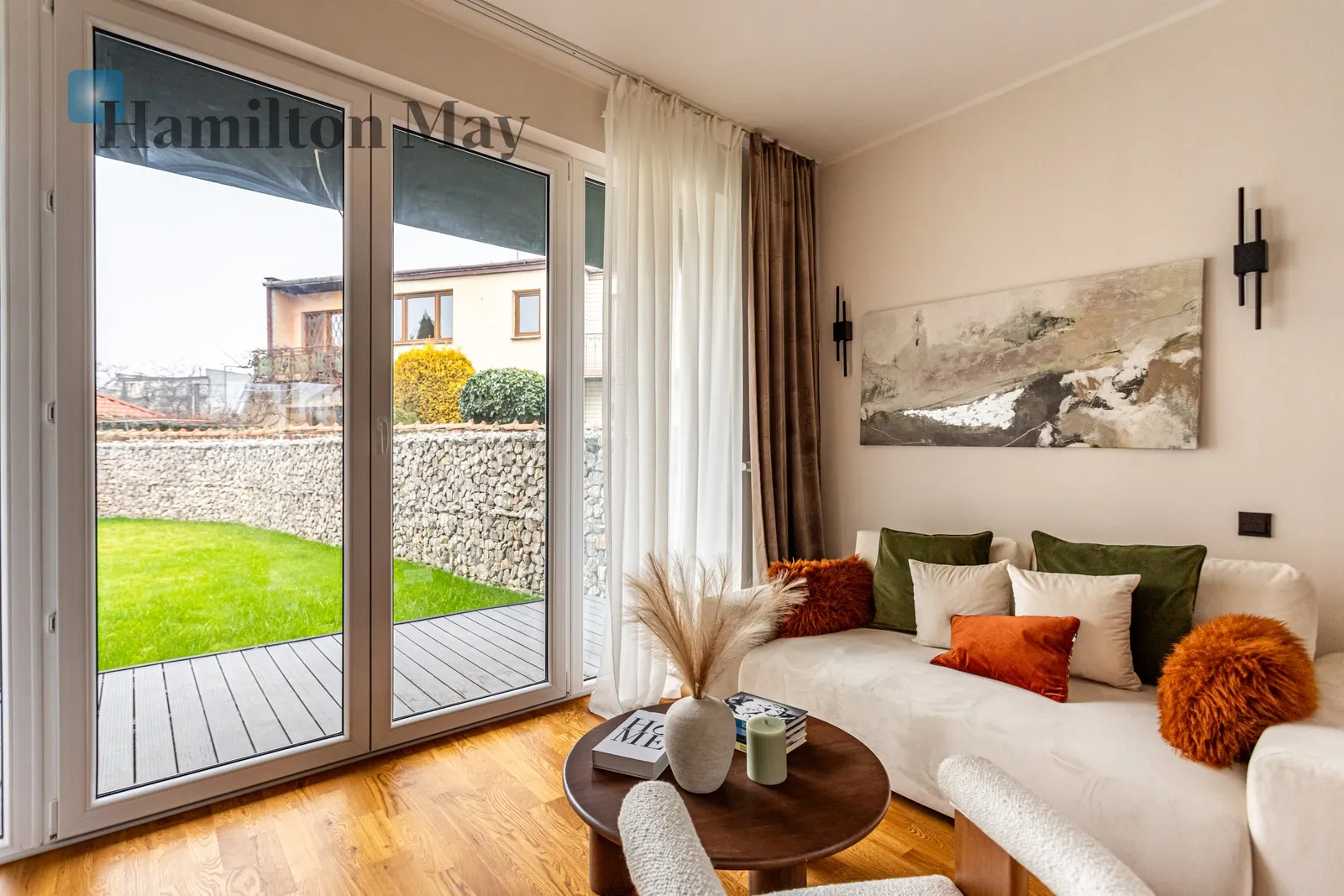 Segment w cichej i zielonej części Zacisza - slider