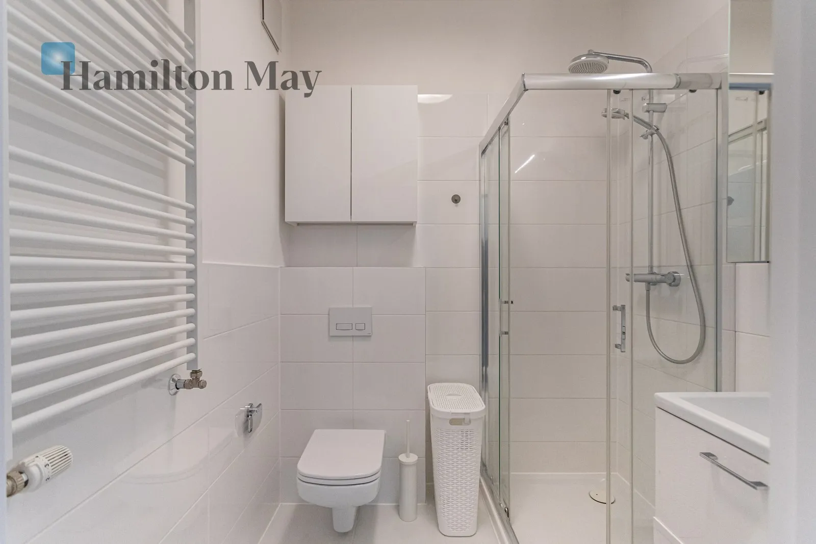 Region: Wola Subregion: Czyste Distance to centre: 1.85 km Price: 4400 PLN Bedrooms: 1 Bathrooms: 1 - slider