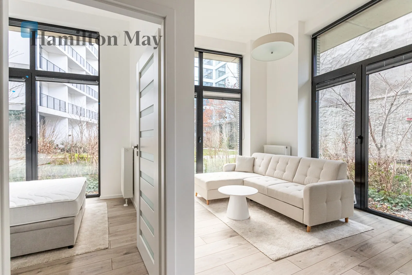 Region: Wola Subregion: Czyste Distance to centre: 1.85 km Price: 4400 PLN Bedrooms: 1 Bathrooms: 1 Size: 40m2 - slider