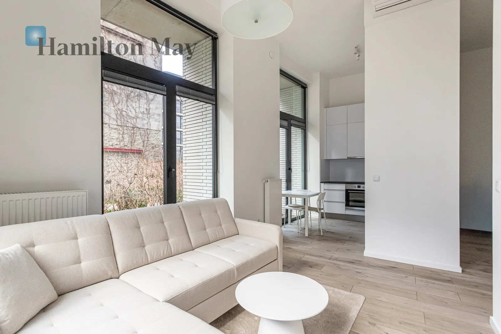 Street: Krochmalna Region: Wola Subregion: Czyste Distance to centre: 1.85 km Price: 4400 PLN Bedrooms: 1 Bathrooms: 1 Size: 40m2 Price/m2: 110 PLN - slider