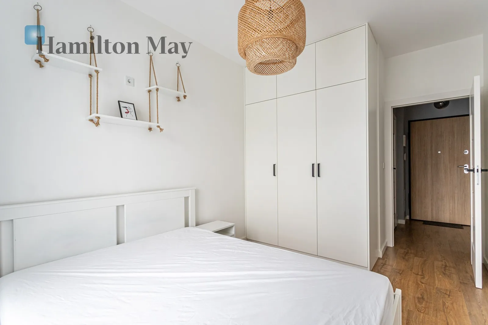 Nowoczesne dwupokojowe mieszkanie w stylu loft z balkonem na Włochach - slider