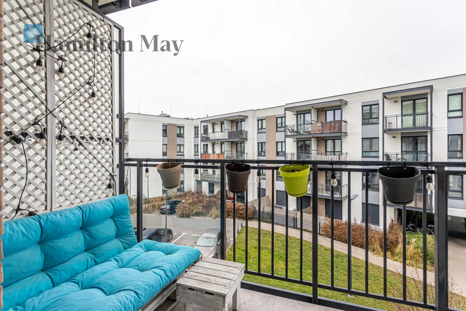 Nowoczesne dwupokojowe mieszkanie w stylu loft z balkonem na Włochach - slider