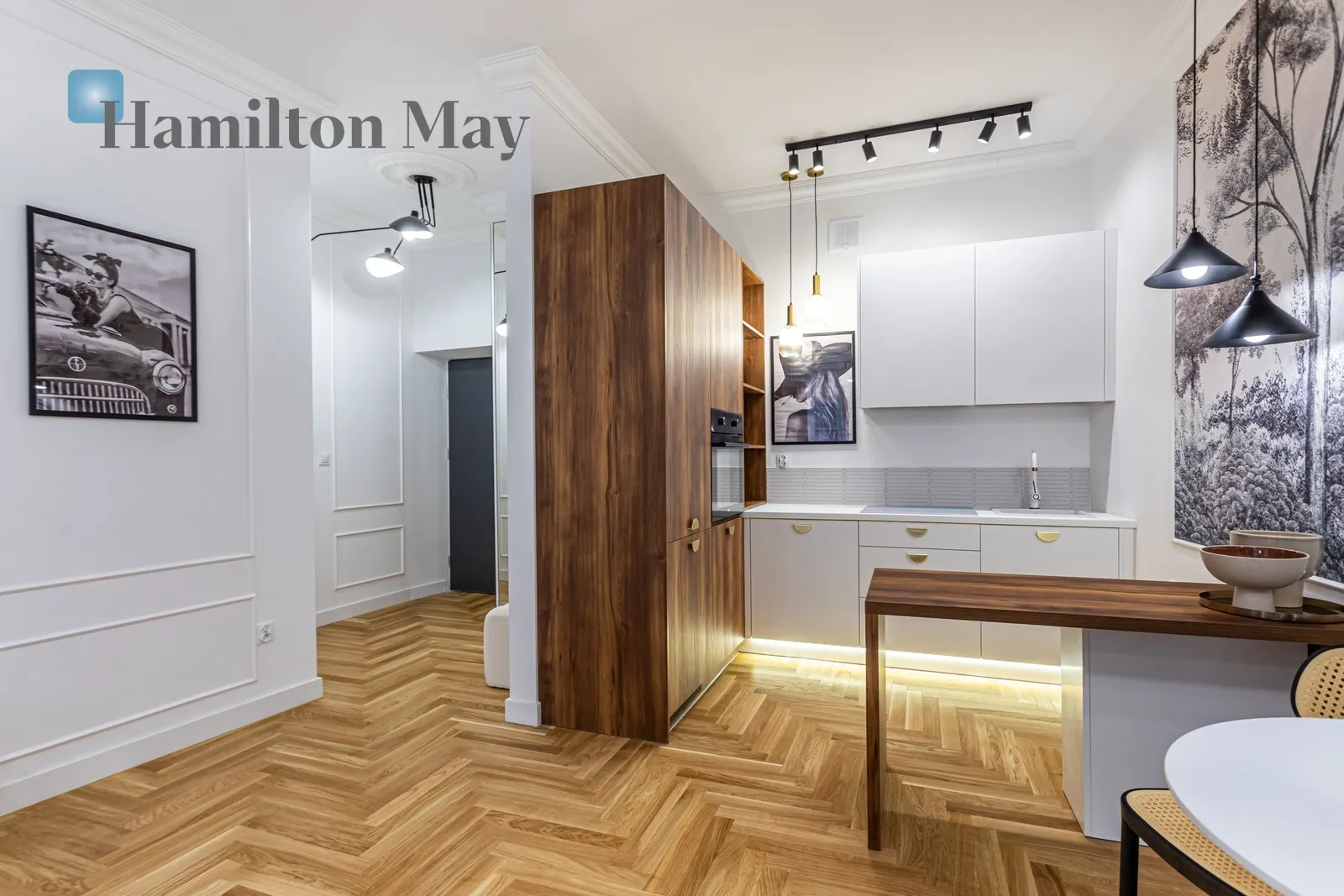 Wyjątkowy apartament w sercu Starego Miasta – luksus i historia - slider