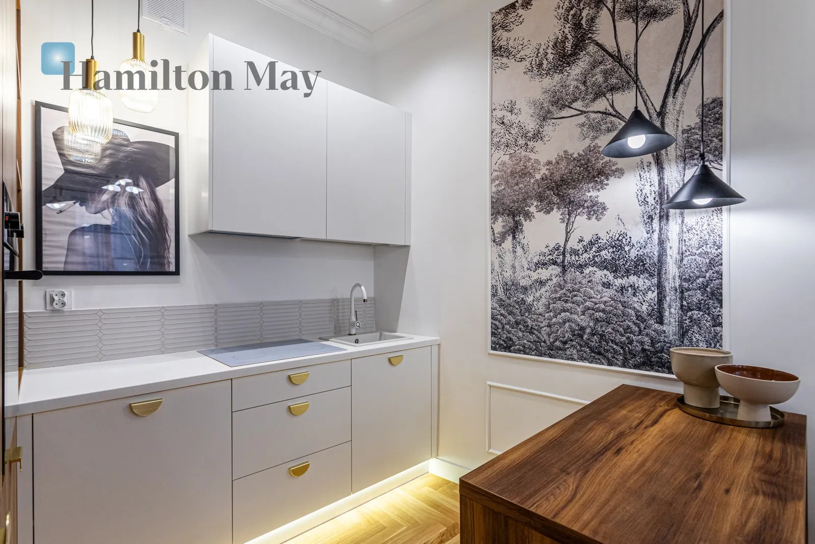 Wyjątkowy apartament w sercu Starego Miasta – luksus i historia - slider