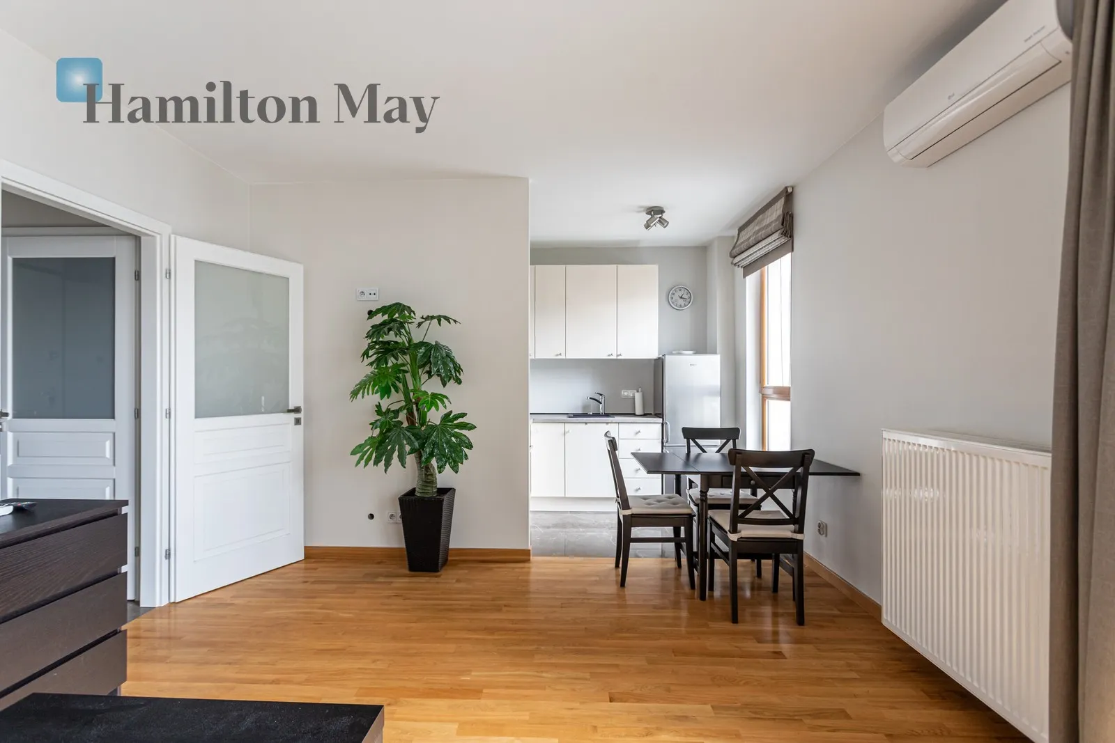 Nowoczesne mieszkanie z balkonem na Woli - slider