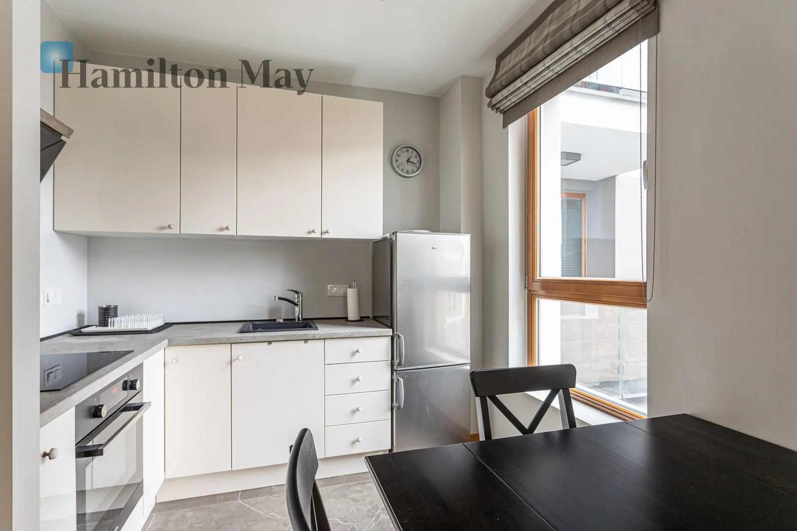 Nowoczesne mieszkanie z balkonem na Woli - slider