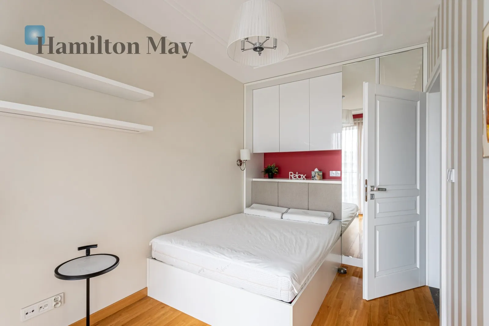 Nowoczesne mieszkanie z balkonem na Woli - slider