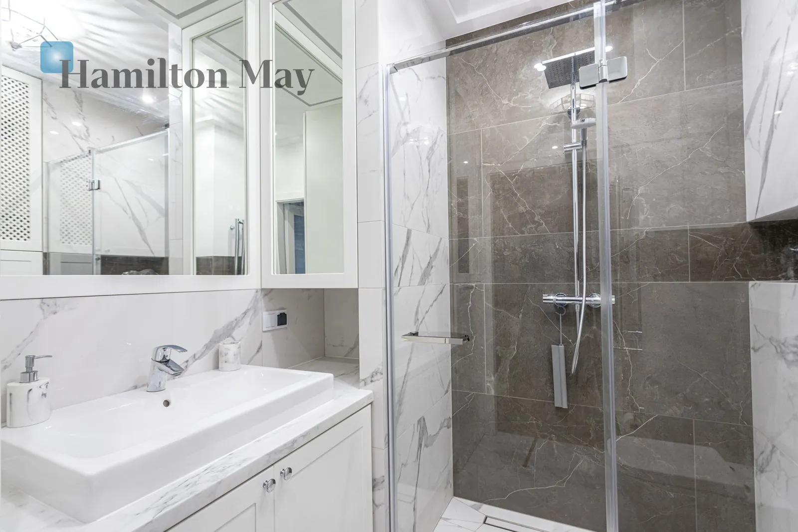 Nowoczesne mieszkanie z balkonem na Woli - slider