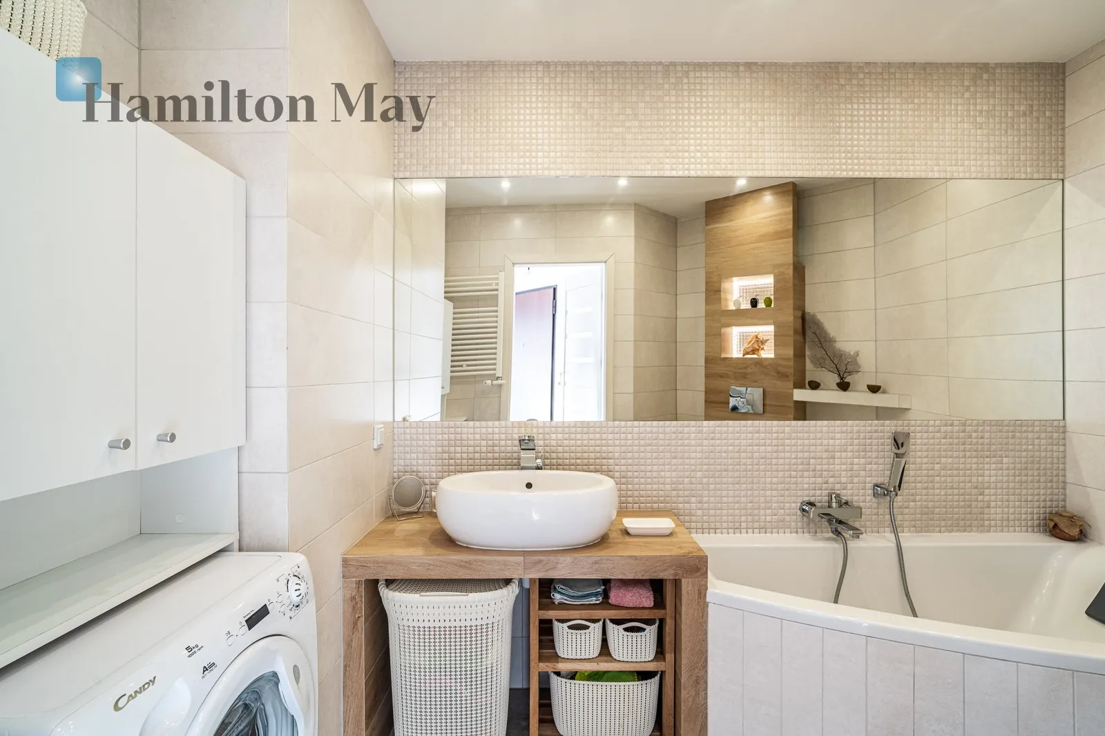 Na wynajem słoneczne mieszkanie z balkonem i garażem - slider