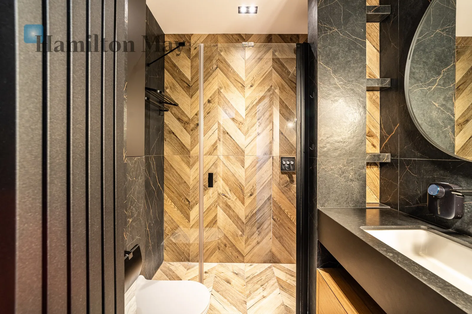 Region: Prądnik Biały Distance to centre: 3.92 km Level: 4 Price: 3800 PLN Bedrooms: 3 - slider