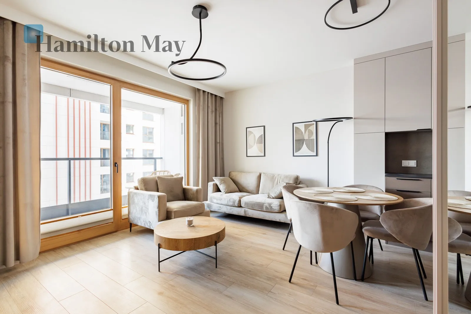 New, functional apartment in Towarowa Square, right next to Rondo Daszyńskiego, ready to move in - slider