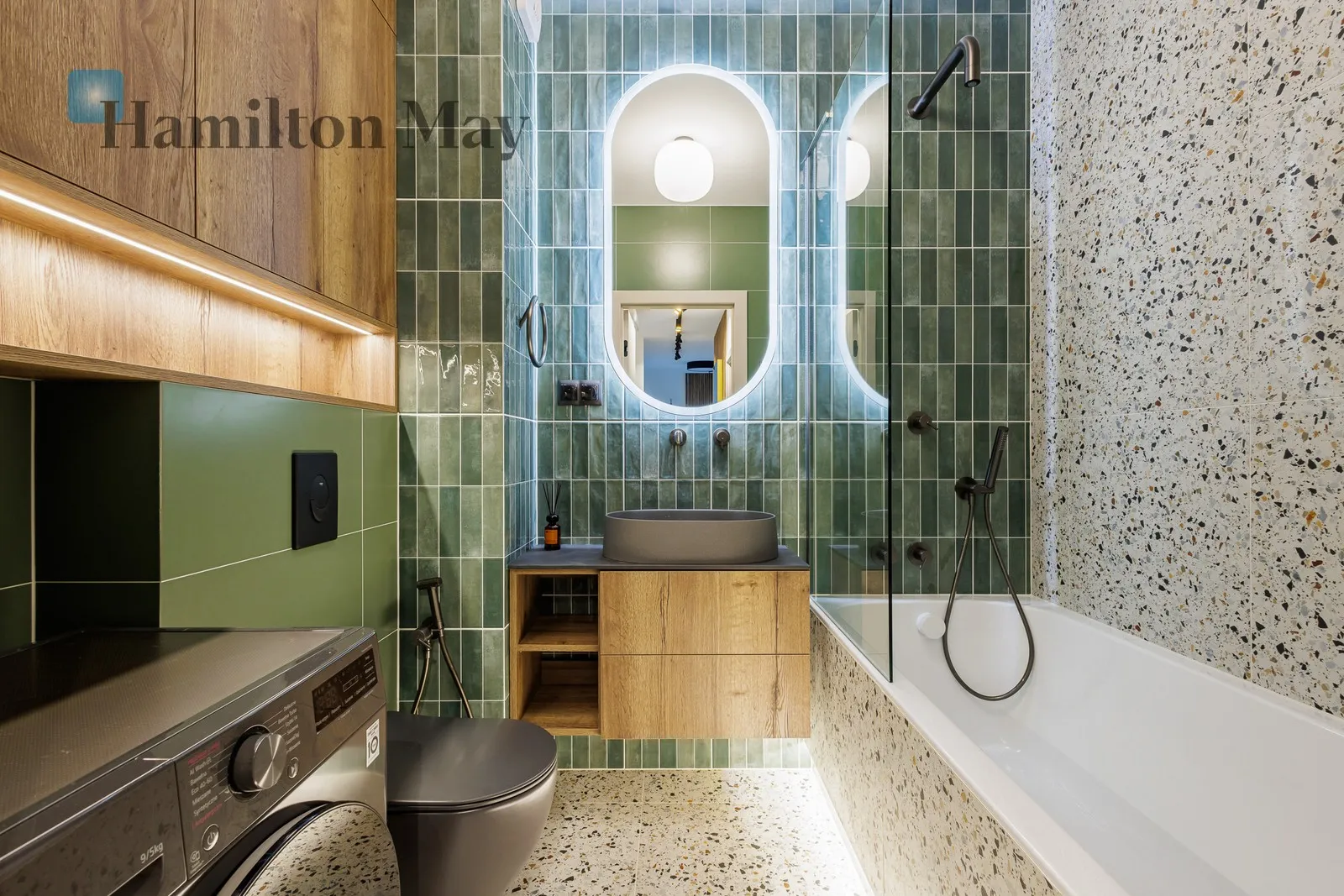 City: Warszawa Street: Stefana Okrzei Region: Praga-Północ Subregion: Stara Praga Distance to centre: 2.76 km Level: 5 Price: 6400 PLN - slider