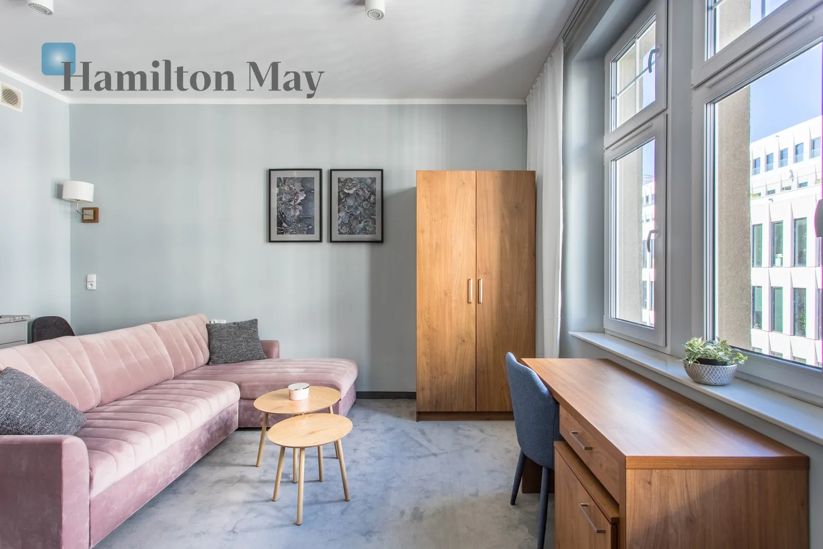 Distance to centre: 1.09 km Level: 3 Price: 2300 PLN Bedrooms: 1 Bathrooms: 1 Size: 25m2 Price/m2: 92 PLN - slider