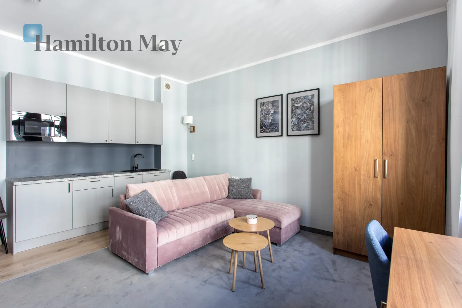 City: Wrocław Street: Komandorska Region: Stare Miasto Distance to centre: 1.09 km Level: 3 Price: 2300 PLN - slider