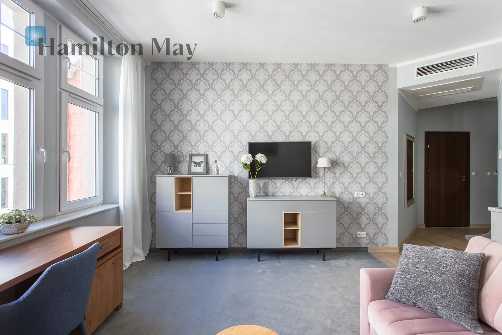 Region: Stare Miasto Distance to centre: 1.09 km Level: 3 Price: 2300 PLN Bedrooms: 1 Bathrooms: 1 - slider