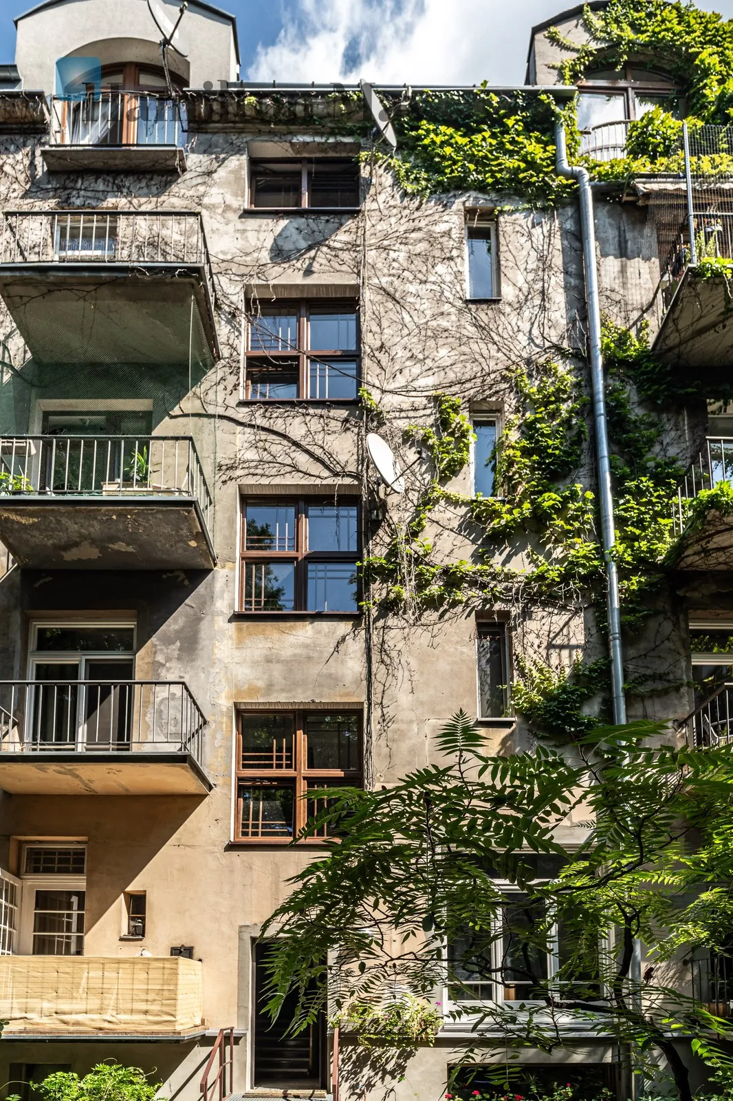 A three-room apartment for rent in the Old Town on Pawlikowskiego Street - slider
