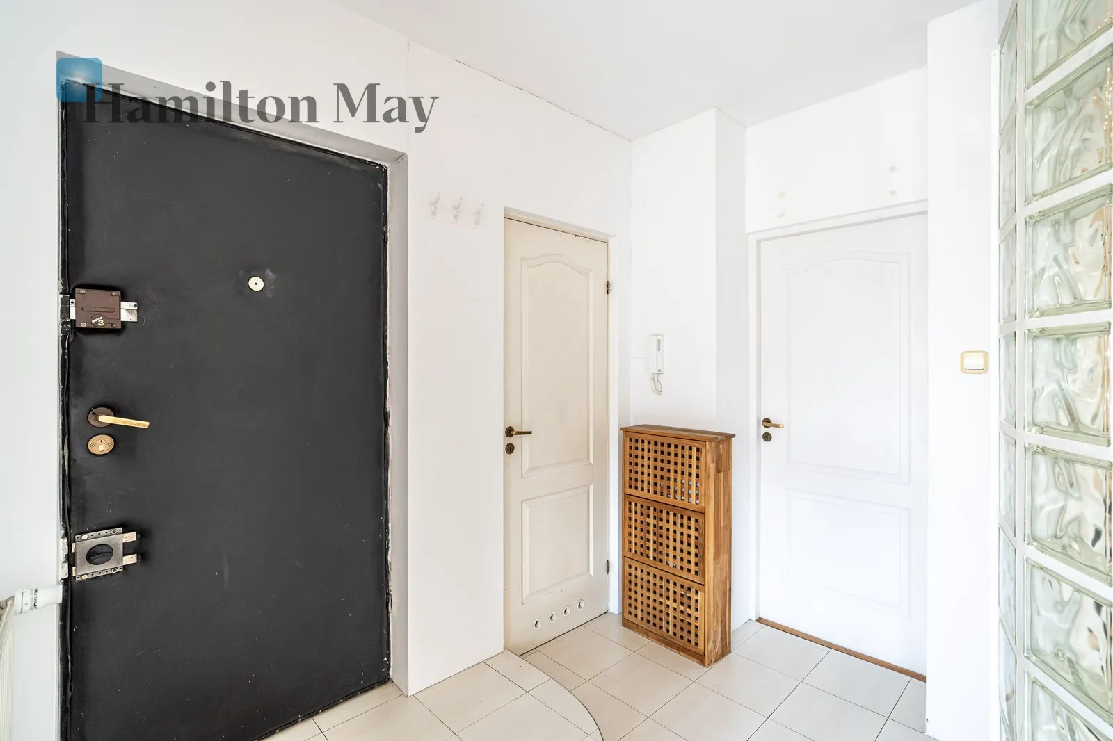 A three-room apartment for rent in the Old Town on Pawlikowskiego Street - slider