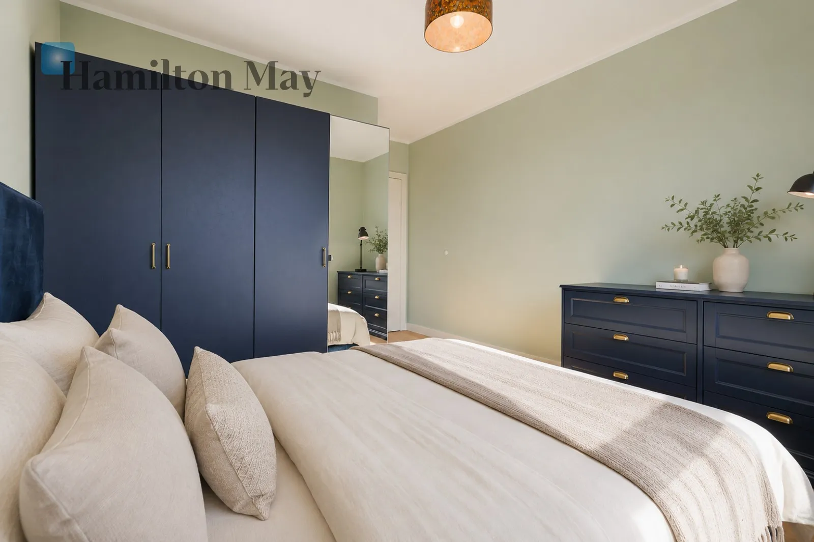 Region: Targówek Distance to centre: 7.03 km Level: 3 Price: 3800 PLN Bedrooms: 1 Bathrooms: 1 Size: 50m2 Price/m2: 76 PLN - slider