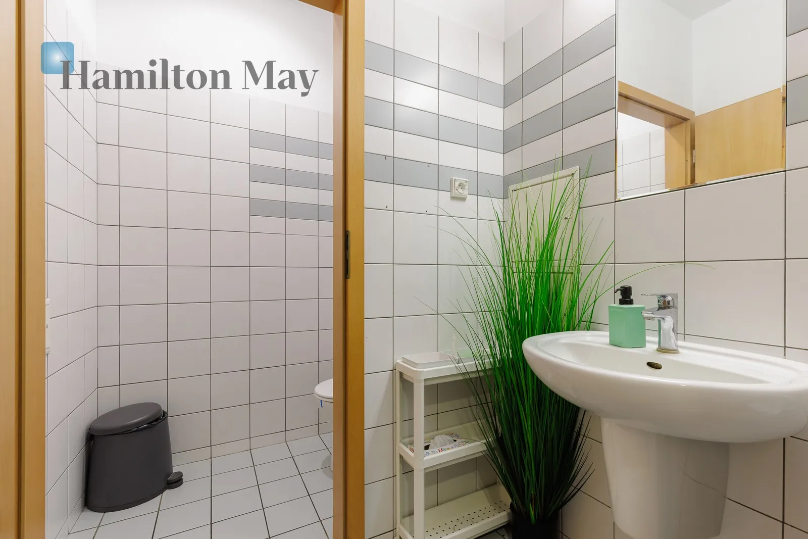 Reprezentacyjne biuro 147 m² z dużym tarasem 58 m² i widokiem na panoramę Warszawy - slider