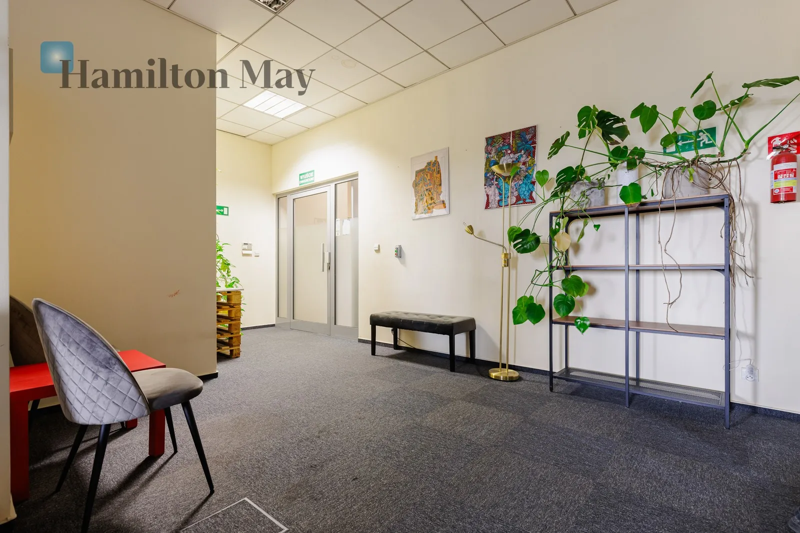 Reprezentacyjne biuro 147 m² z dużym tarasem 58 m² i widokiem na panoramę Warszawy - slider