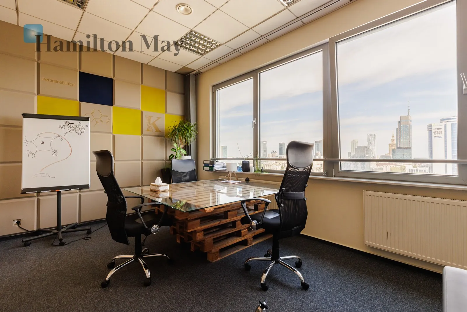 Reprezentacyjne biuro 147 m² z dużym tarasem 58 m² i widokiem na panoramę Warszawy - slider