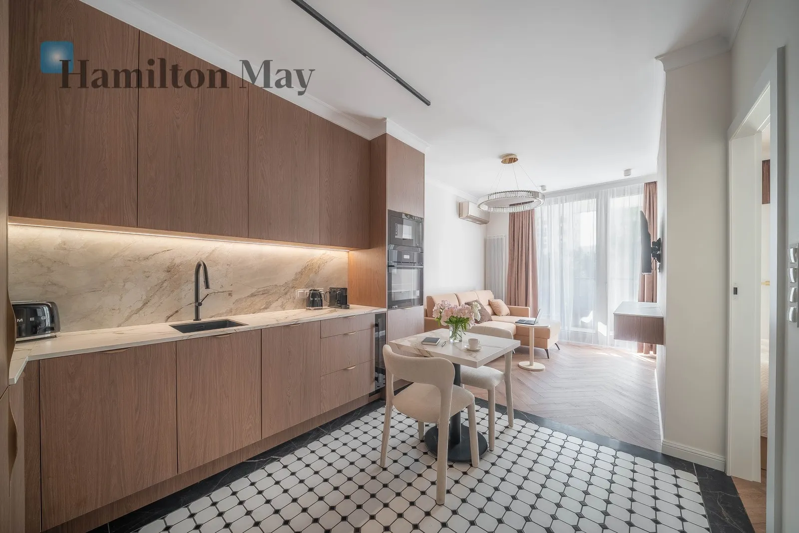 Region: Wola Subregion: Mirów Distance to centre: 0.96 km Level: 4 Price: 1375000 PLN Bedrooms: 1 Bathrooms: 1 Size: 34m2 Price/m2: 40441 PLN - slider