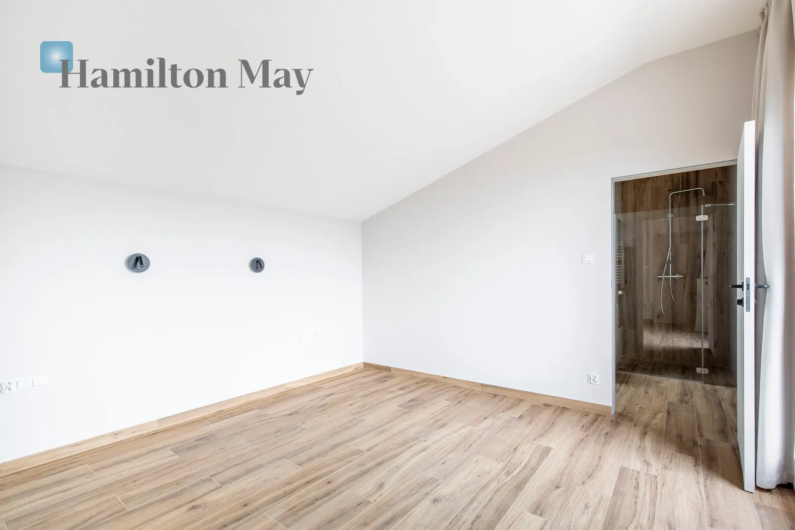 Street: Dożynkowa Region: Prądnik Biały Distance to centre: 4.5 km Price: 5500 PLN Bedrooms: null Bathrooms: null Plot size: nullm2 - slider