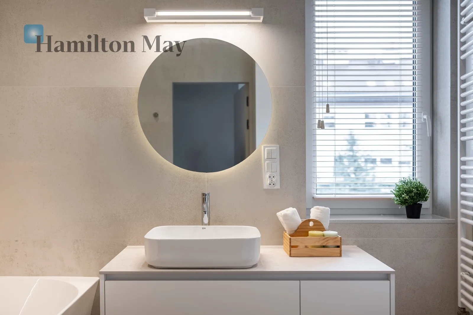 Distance to centre: 4.5 km Price: 5500 PLN Bedrooms: null Bathrooms: null Plot size: nullm2 Layout: null Price/m2: 51 PLN - slider