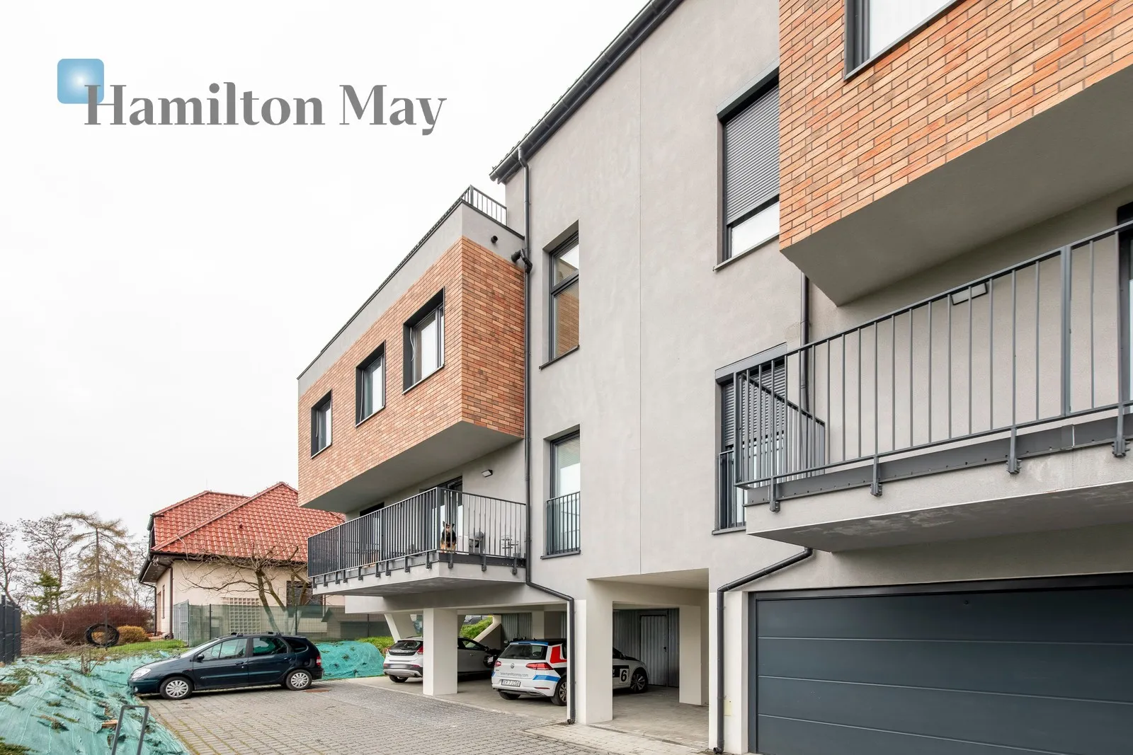 City: Kraków Street: Dożynkowa Region: Prądnik Biały Distance to centre: 4.5 km Price: 5500 PLN Bedrooms: null Bathrooms: null Plot size: nullm2 - slider